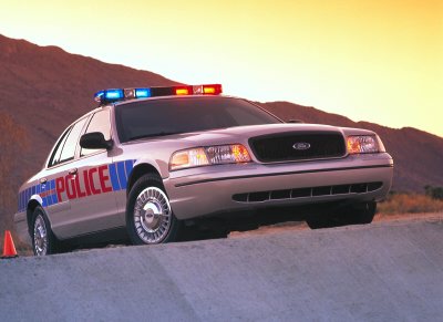 2003 Ford Crown Victoria photo