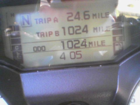 2007 Kawasaki Ninja - The digital display shows trip meters, odometer, and time.