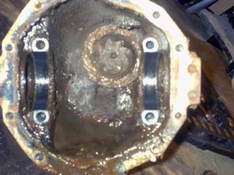 1989 Ford Bronco - Lots of sludge.
