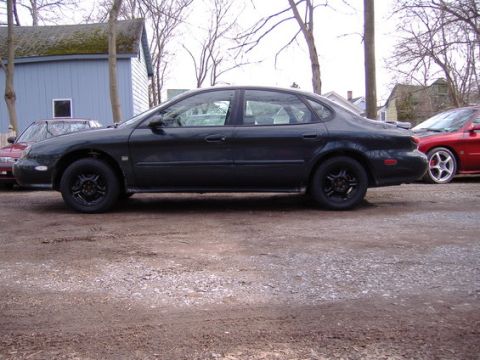 1998 Ford Taurus photo