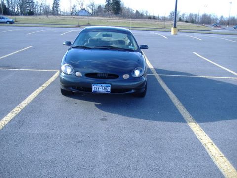 1998 Ford Taurus photo