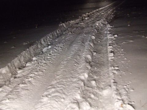 1990 Ford Bronco - Our tracks, aboust a foot and a half deep