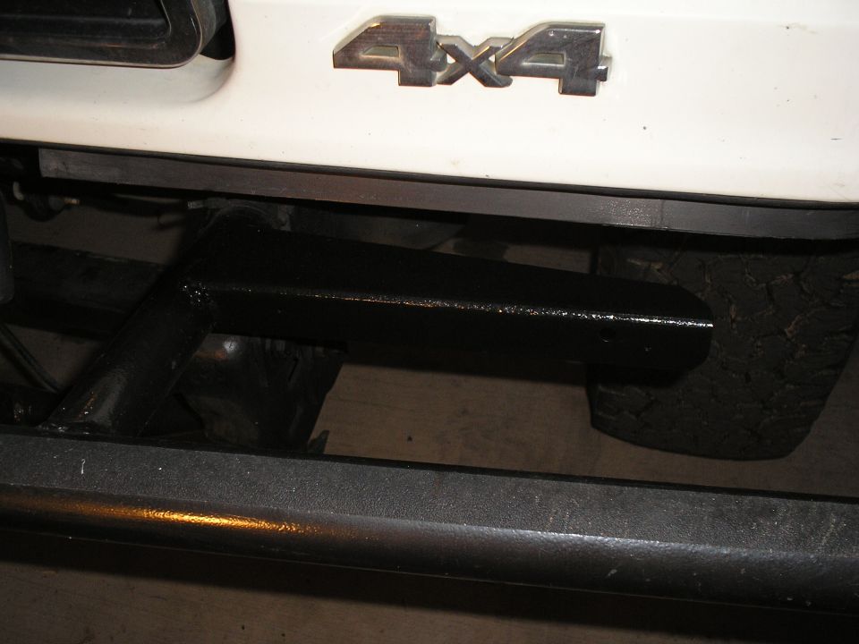 new plate bracket....its black and its dark out...best I could do with the flash.