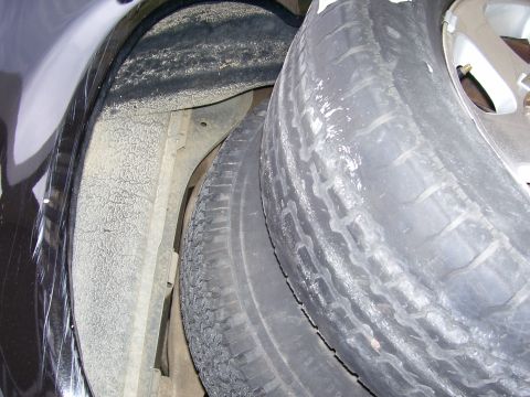 1996 Ford Bronco - Spare on regular off