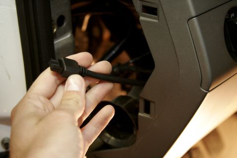 2005 Ford F-150 - Feed the Edge cable up from the bottom of the dash being careful to avoid any sharp corners that could damage the insulation.