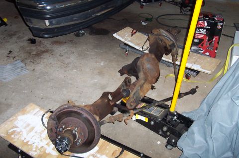 1994 Ford Bronco - taking suspension apart for lift