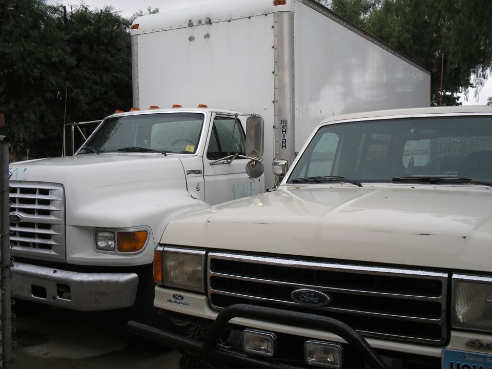 1999 Ford F-800 in 2007