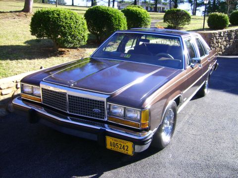 1982 Ford Crown Victoria LTD - Here is the car with the antique tags installed, all cleaned up for the insurance man too look at.