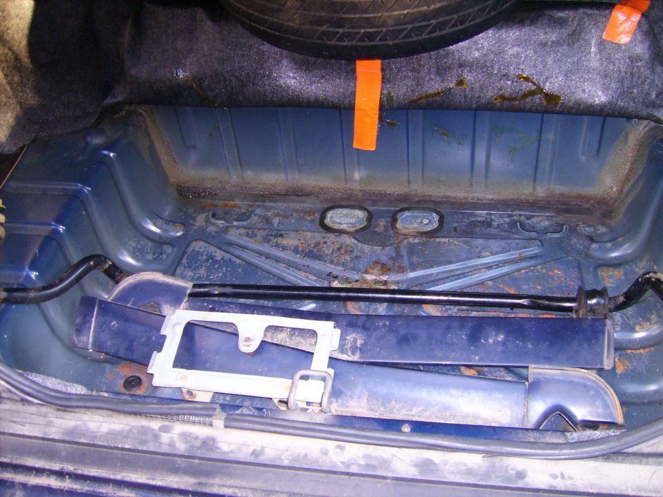 P72 Front Swaybar in the Trunk.