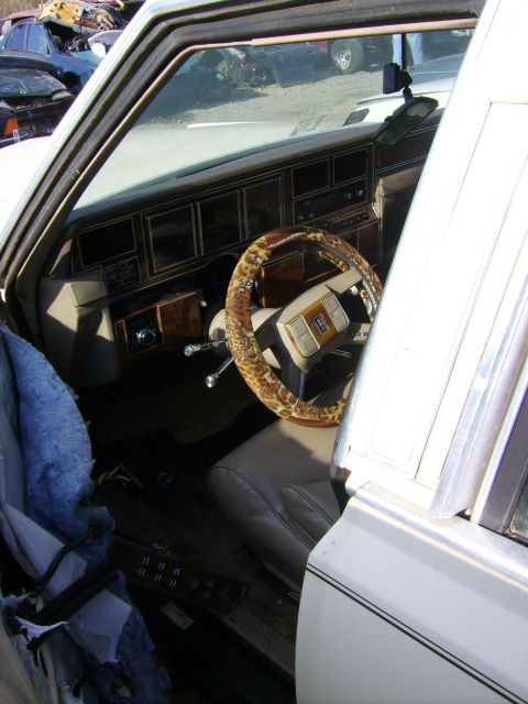 1982 Ford Crown Victoria LTD - Interior of the '89 TC. PERFECT DASH IN TAN!