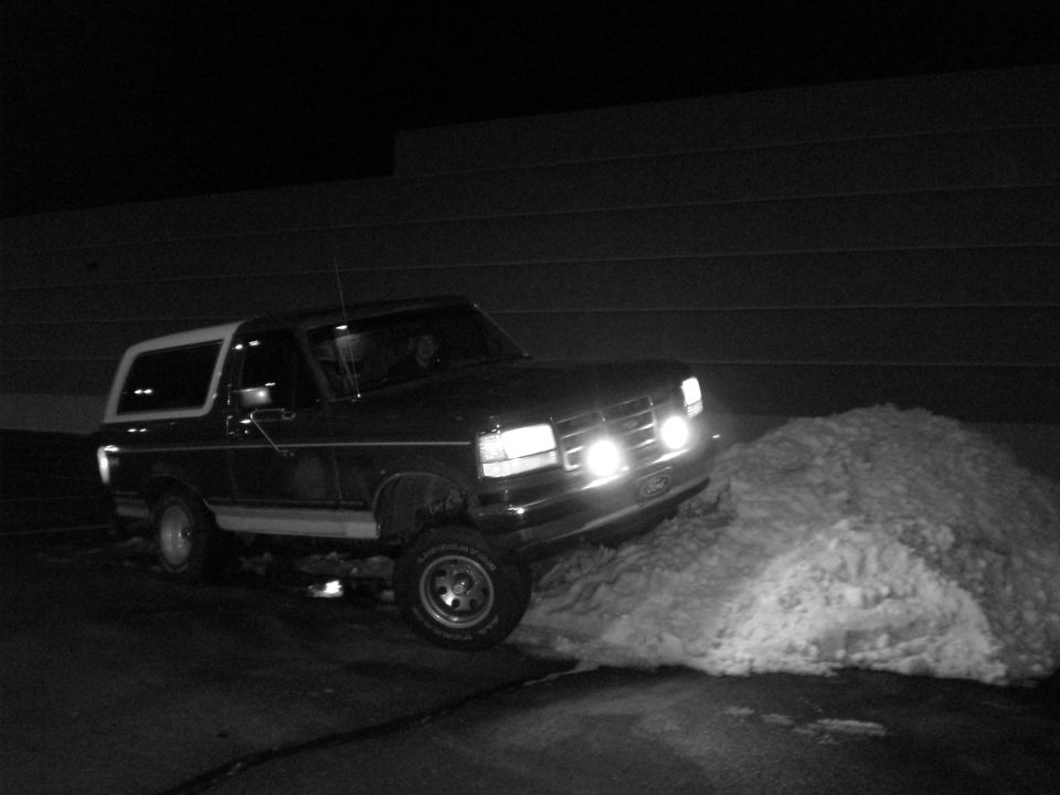dont you love it when they plow a parking lot?