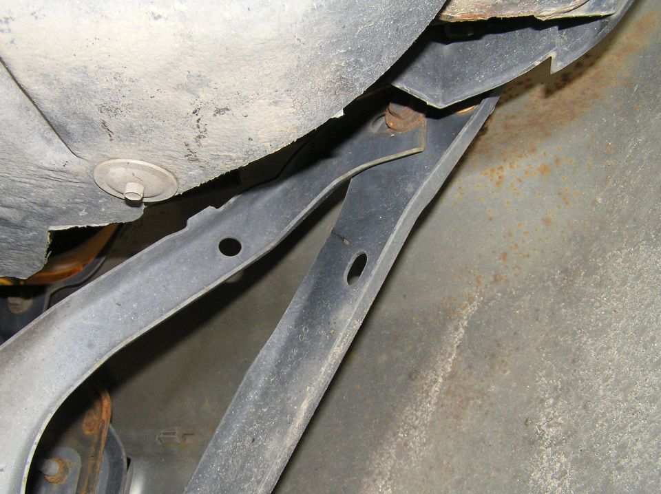 The top 13mm bolt for the bumper corner support bracket is in a tight spot. You'll have to resort to a 3/8" ratchet to access this one.

[b]Tools Needed:[/b]
13mm socket
3/8" ratchet