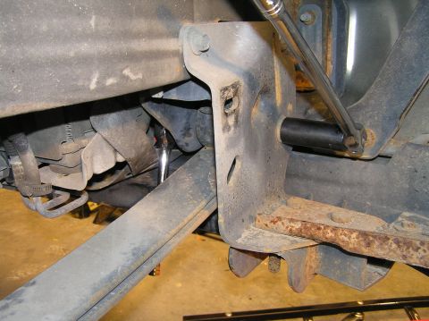 2000 Ford Excursion - I couldn't fit my impact wrench in this space so I had to resort to using a 1/2" ratchet on the bolt head and a 1/2" breaker bar on the nut…