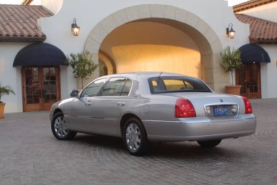 2003 Lincoln Town Car “2003 Lincoln Town Car”