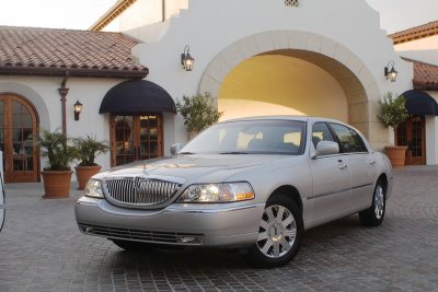 2003 Lincoln Town Car “2003 Lincoln Town Car”