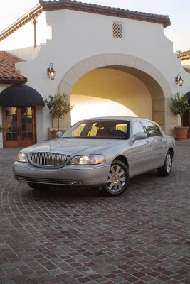 2003 Lincoln Town Car “2003 Lincoln Town Car”