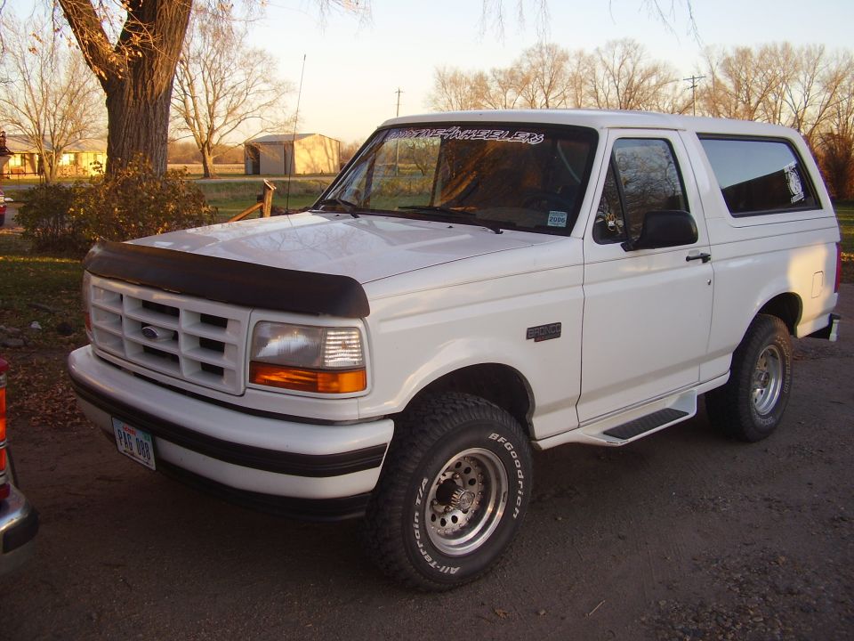 1995 Ford Bronco “O.J.”