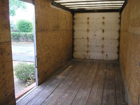 1999 Ford F-800 - inside box