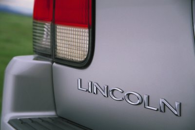 2003 Lincoln Aviator “2003 Lincoln Aviator”