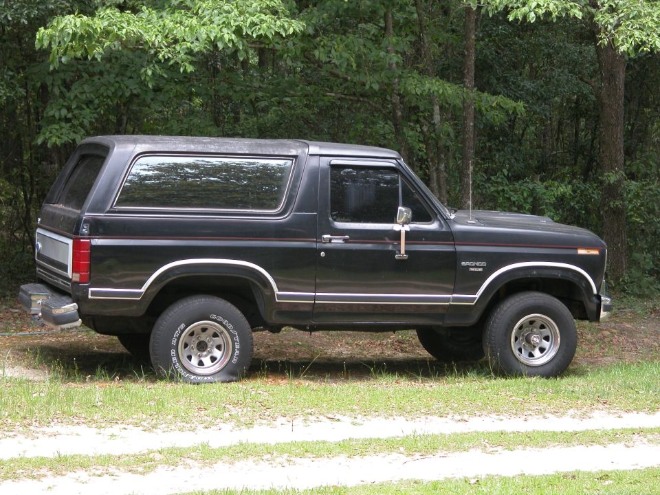 1986 Ford Bronco “Black Pearl”