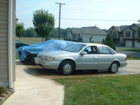 1994 Ford Taurus photo
