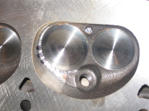 1988 Mercury Grand Marquis - Ported E7 Heads closeup of valves/chambers Jan. '07