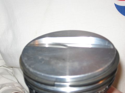 1988 Mercury Grand Marquis - KB hyperutectic pistons with rings and reman'd rods closeup of top Jan. '07