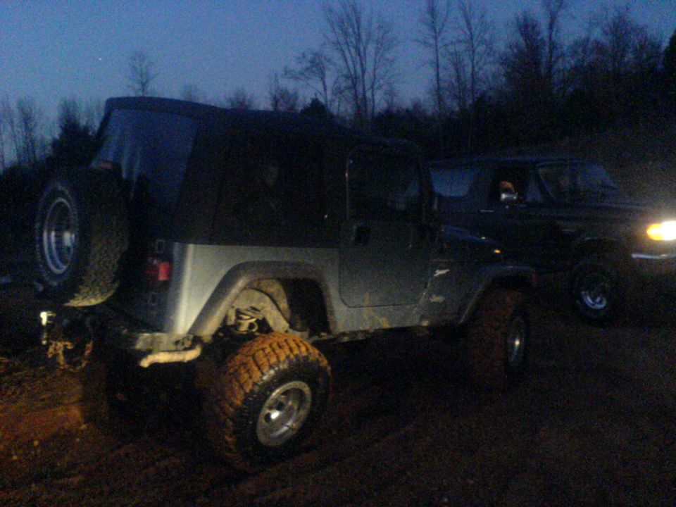 1997 Jeep Wrangler 3q-front view with spare tire on rear