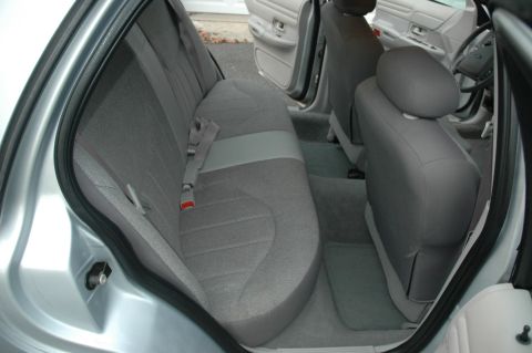 2003 Ford Crown Victoria photo