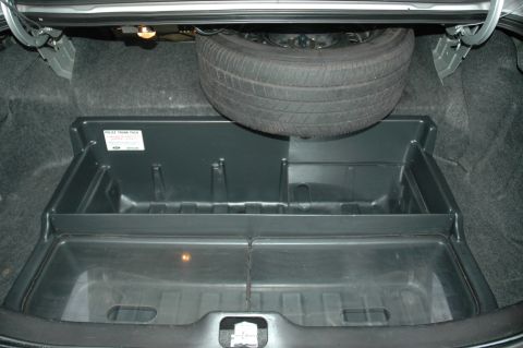2003 Ford Crown Victoria photo