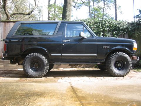 1995 Ford Bronco - finished product. this is the side with no damage. i will be extending the wheel base a bit when i put the one ton axles in.