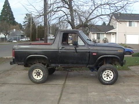1981 Ford Bronco photo