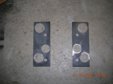 1996 Ford Bronco - Mounting plates