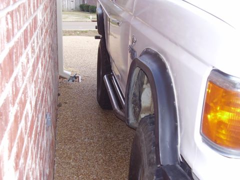 1990 Ford Bronco - From the front down passenger side