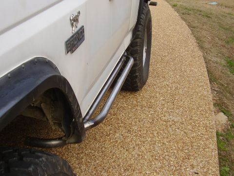 1990 Ford Bronco - down driver's side