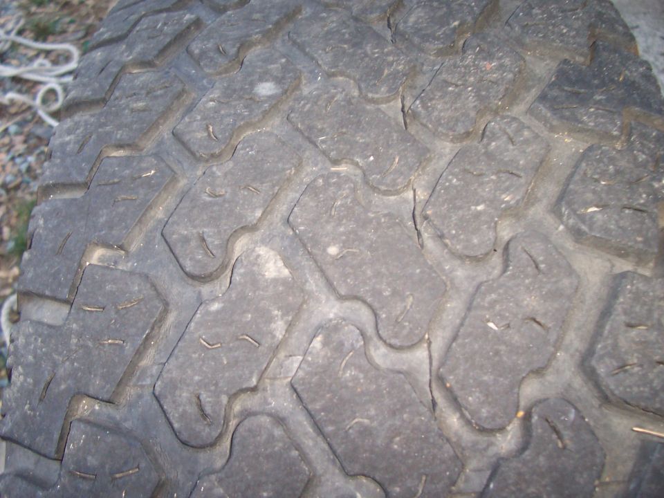right front tire's tread