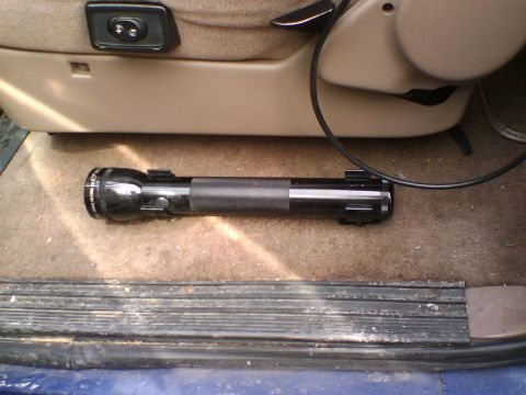 1996 Ford Bronco - My maglight mount and I know that my truck is dirty as hell