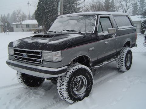 1989 Ford Bronco - Snow Bronco