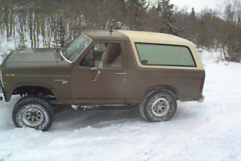 1980 Ford Bronco - Another flex shot.