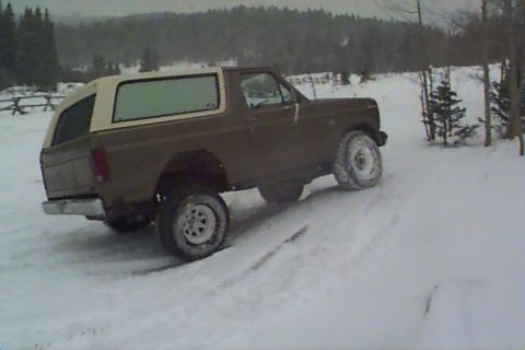 1980 Ford Bronco - The other side of the last shot.