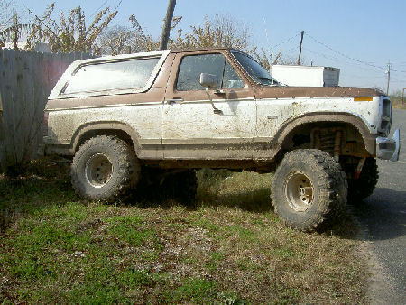 1984 Ford Bronco photo