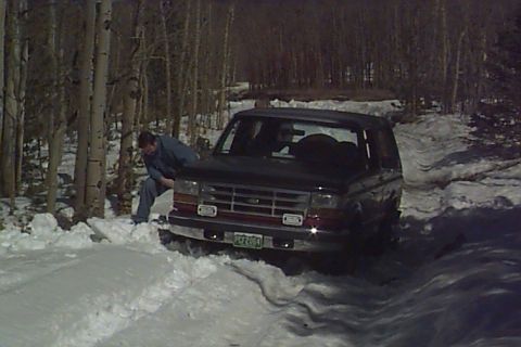 1980 Ford Bronco - This is BroncoBob's truck. Boss74 is helping Bob dig it out after getting stuck all the way up to the frame. I think he took more pics, so…