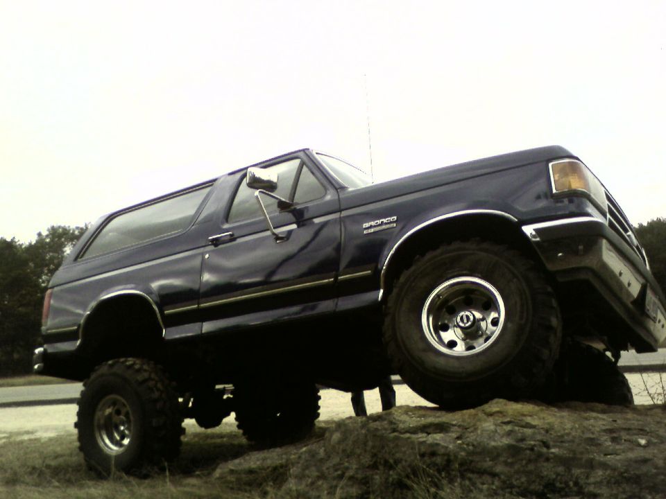 1991 Ford Bronco “BLUE”