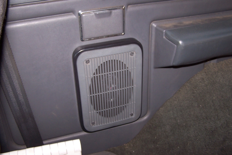 Speaker adapter on 1990 Ford Bronco door panel