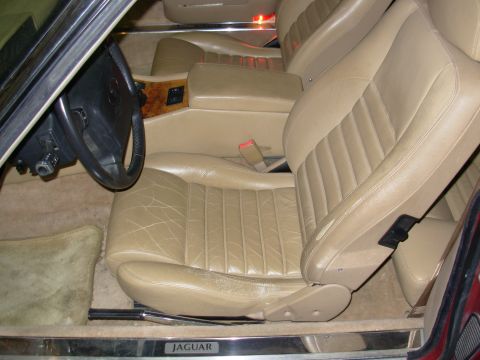 1992 Jaguar XJ-S - The interior of this 1992 Jaguar XJ-S features tan leather seats with a distinctive fluted pattern.