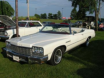1975 Buick LeSabre photo