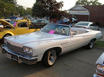 1975 Buick LeSabre photo
