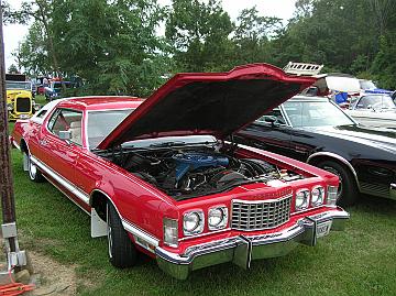 1976 Ford Thunderbird photo