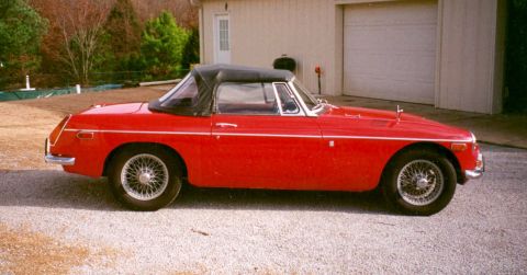1970 MG B photo