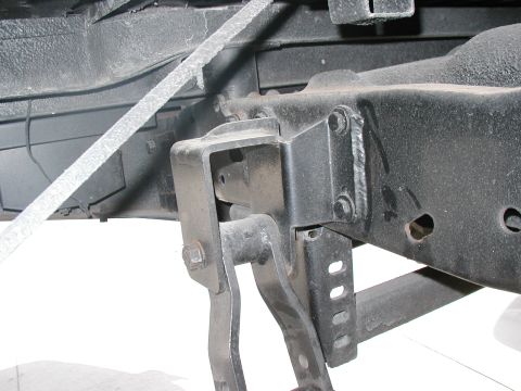 1985 Ford Bronco - rear shackle flip